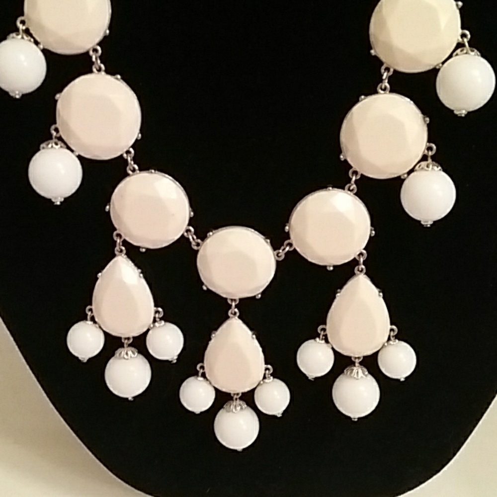 Statement necklace - Picture 5 of 8